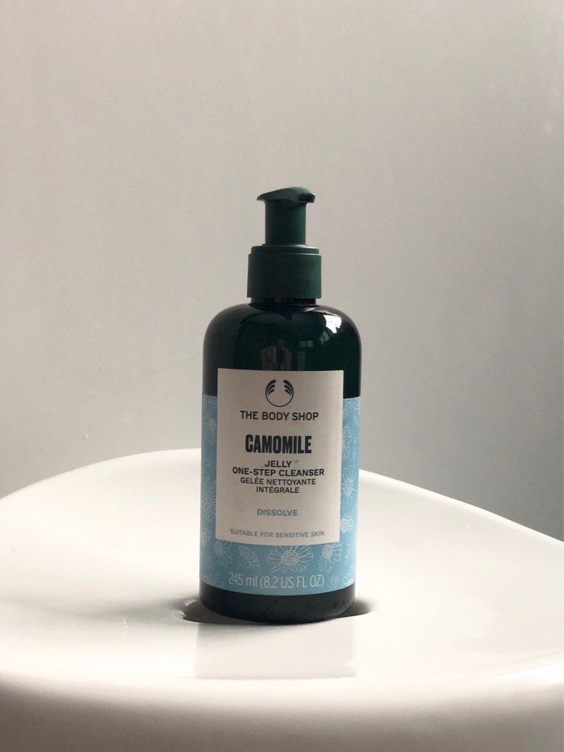 The Body Shop Camomile (Category: Face Care) located in Imus. Submitted by xxscloset (Listing ID 1396509158, Image 1). Description: 📌 PLEASE READ BEFORE MESSAGING AND MAKING AN OFFER -AVAILABLE AS LONG AS POSTED -NO WHEN WORN PHOTO REQUESTS -GOGO EXPRESS DELIVERY ONLY -SERIOUS BUYERS ONLY PLEASE If interested to buy, please read the description and make an appropriate offer to formalize the transaction. Firm price. Thank you. Urban Decay Marvel 