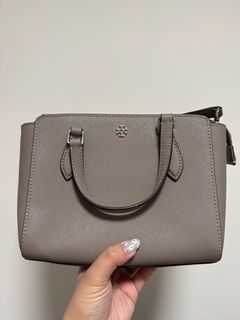 （分類：）位於 。 由 cherriiies 提交（商品編號 1396615842，圖片 1）。簡介： 。