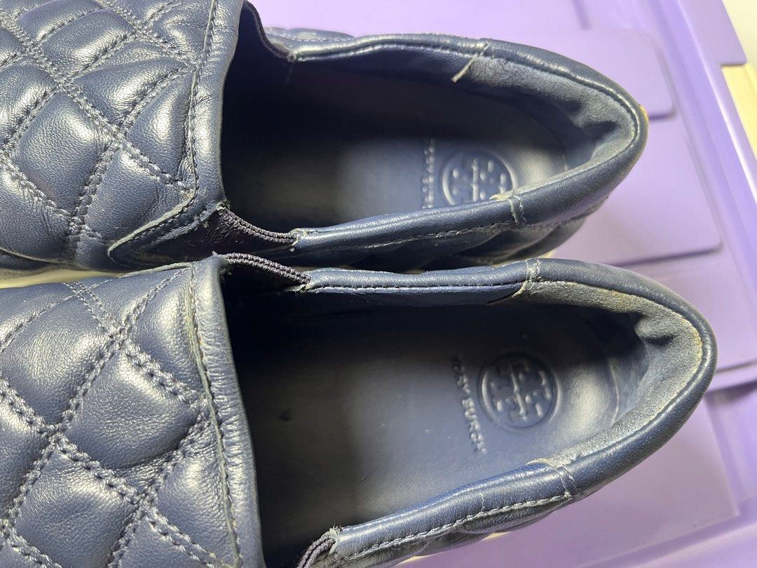Tory burch loafers shoes navy blue (Category: Sneakers) located in Quezon City. Submitted by yeolyyy (Listing ID 1396476076, Image 3). Description: Size 7 In good condition Still negotiable .