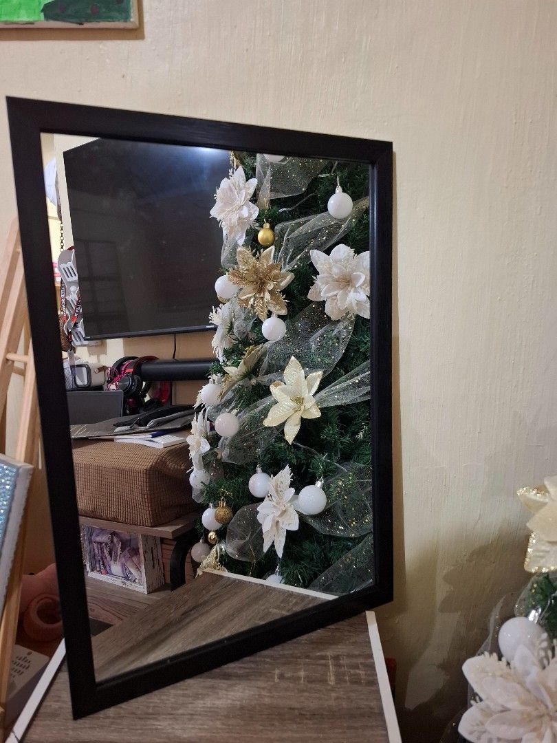 VANITY MIRROR / CR MIRROR BATHROOM / HALF BODY MIRROR (Category: Mirrors) located in Manila. Submitted by juliemarce22943 (Listing ID 1396555706, Image 2). Description: SAMEDAY DELIVERY ✅️ CASH ON DELIVERY ✅️.