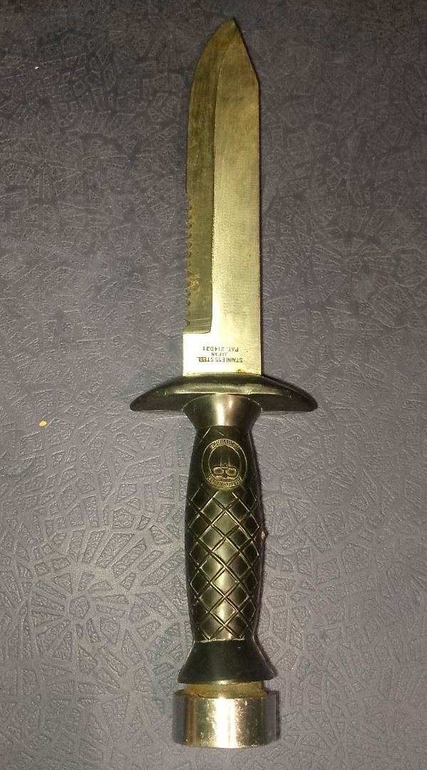 Vintage US Divers AQUA - LUNG Scuba Diving Knife (Category: Fishing) located in Mandaluyong City. Submitted by anjelgeron17541 (Listing ID 1396556312, Image 1). Description: WYSIWYG Stainless Steel PM me for more details Mandaluyong pick-up.