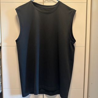 90% New🎉GU Active 黑色背心L Size64235956333058110