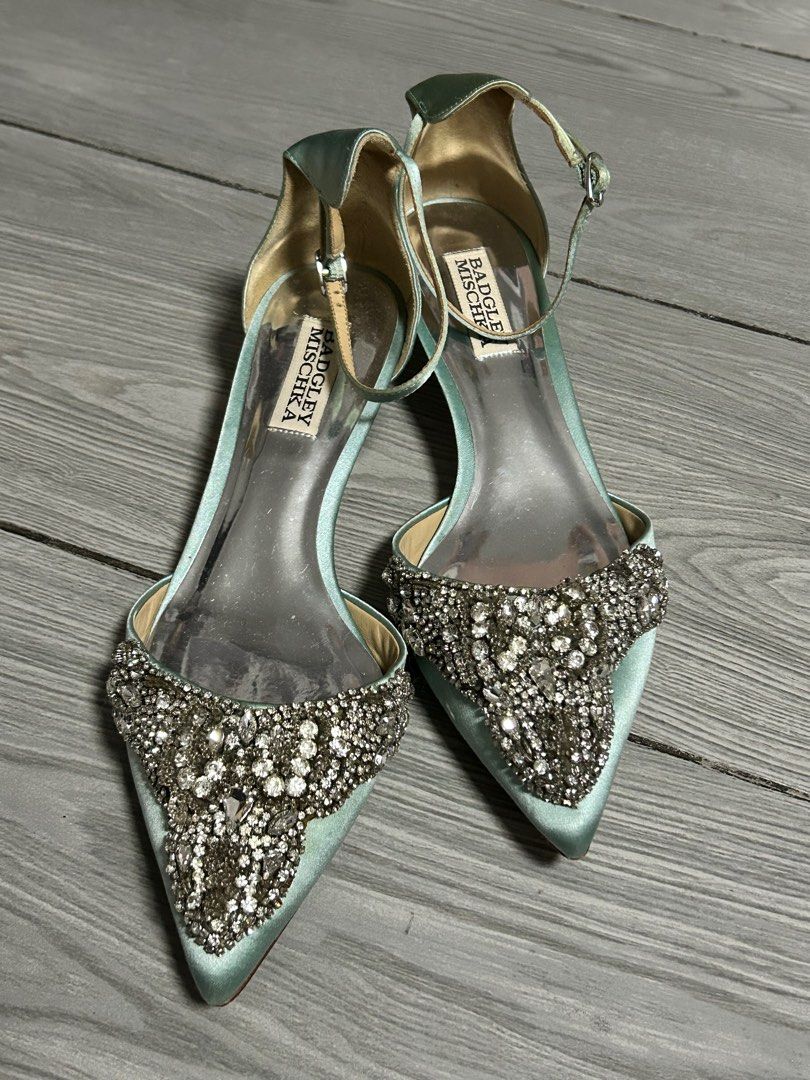 Badgley Mischka Blue Kitten Heels (Category: Heels) located in Paranaque City. Submitted by nicolelagleva (Listing ID 1396673046, Image 1). Description: .