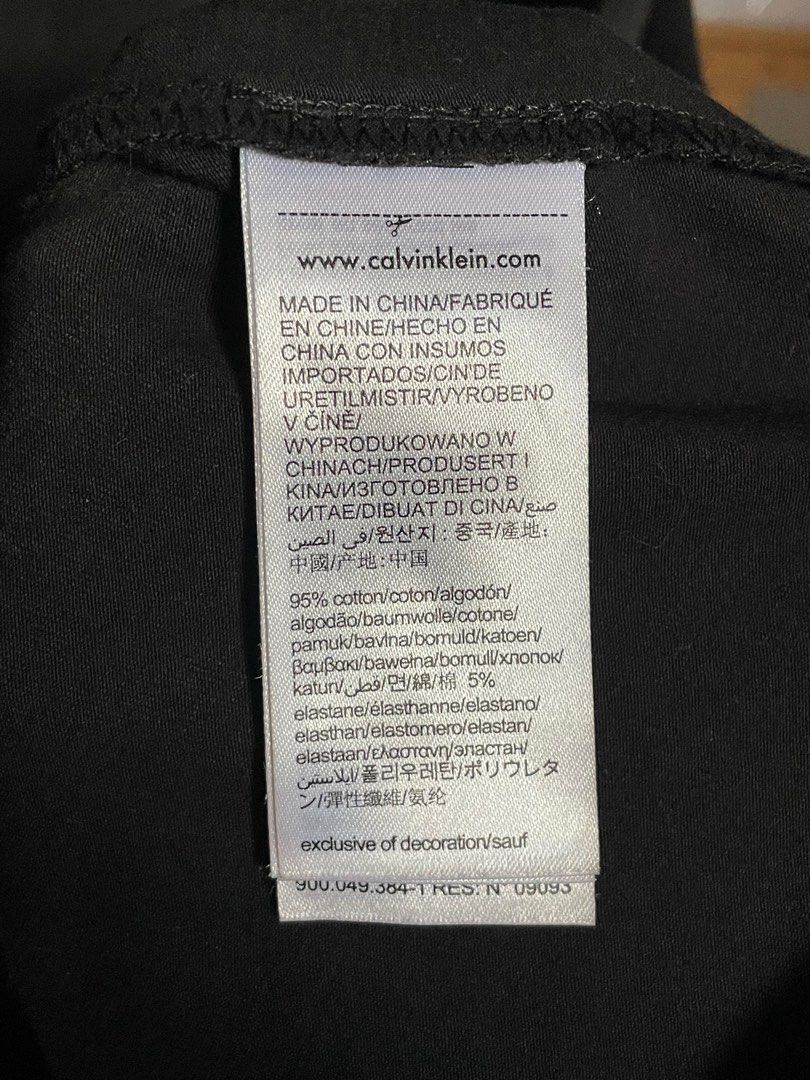 Calvin Klein Jeans Black T-shirt (Category: Tshirts & Polo Shirts ) located in Manila. Submitted by arriolamajo (Listing ID 1396736813, Image 3). Description: Black Calvin Klein Jeans T-shirt L-27 W-18 -100% authentic guaranteed - Size: M - Features the iconic Calvin Klein logo - Classic crew neck design - Short sleeves - Made of 95% cotton and 5% elastane -color grade: 9.8/10 Meetup: Sm Clark. Can also do meetups at Trinoma with an additional tr