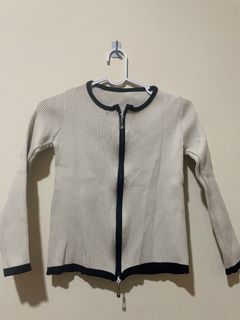 (Kategori: ) berada di . Dikirim oleh sunsetloverrr945 (ID iklan 1396817057, Gambar 1). Deskripsi: .