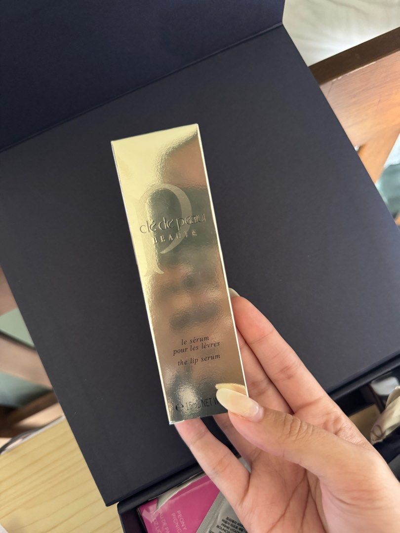 Cle de Peau Lip Serum (Category: Face Care) located in Pasig City. Submitted by scarjohanssen (Listing ID 1396692857, Image 1). Description: Negotiable. SRP is 4,500! Brand new never used, bought from Greenbelt Store RFS: change of heart as a hoarder hahaha.