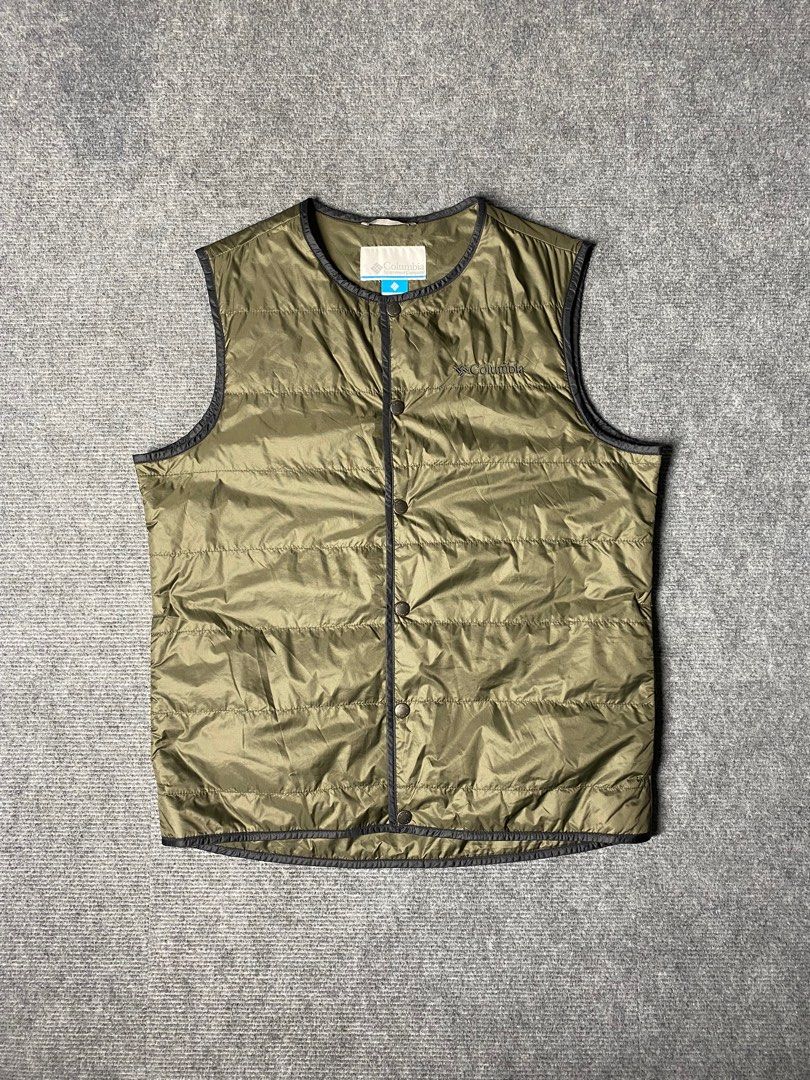 Columbia Quilted Vest (Category: Vests) located in Solano. Submitted by solothrifting (Listing ID 1396668401, Image 1). Description: Columbia Quilted Vest Condition: 9/10 Size on tag: Medium See images for measurements.