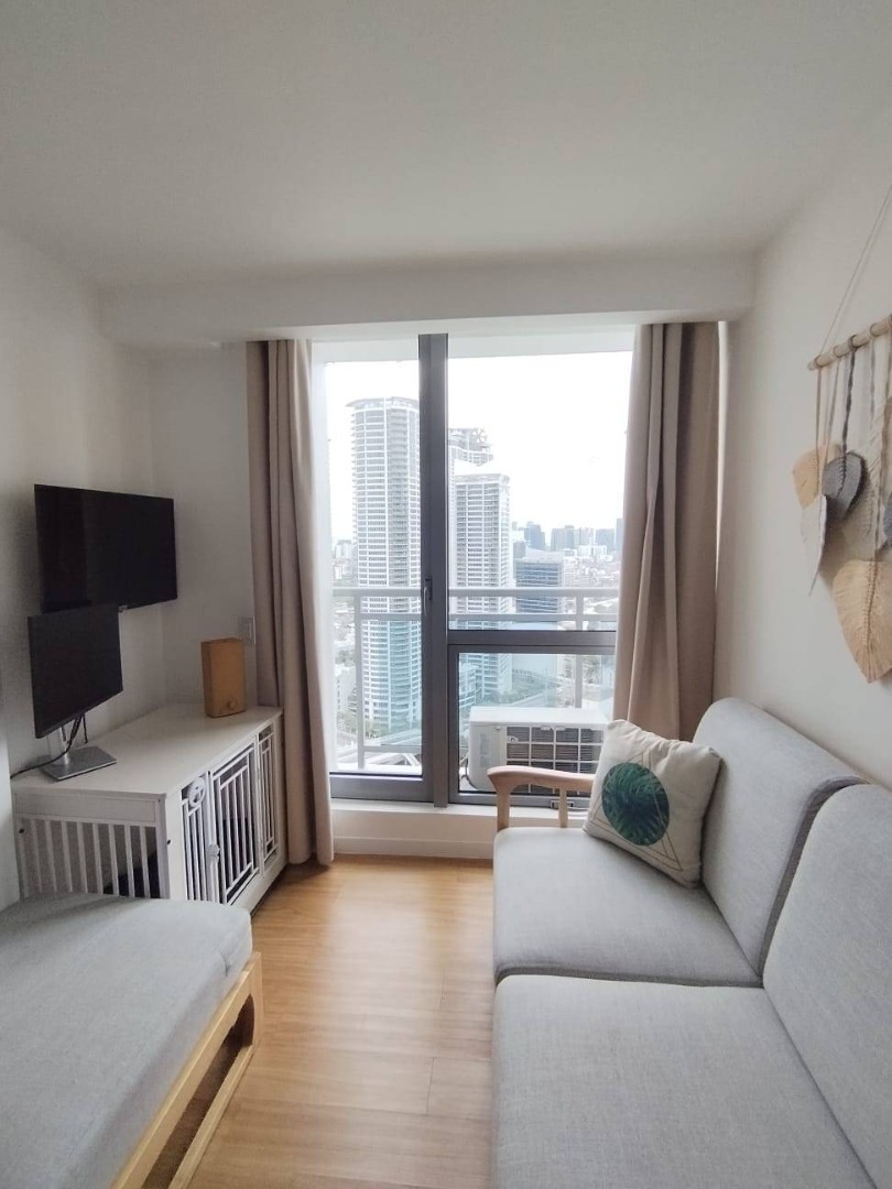 (Category: ) located in . Submitted by REMAXCapital (Listing ID 1396688912, Image 1). Description: .