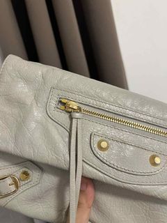 (Category: ) located in . Submitted by hellopatchi (Listing ID 1396738910, Image 1). Description: .