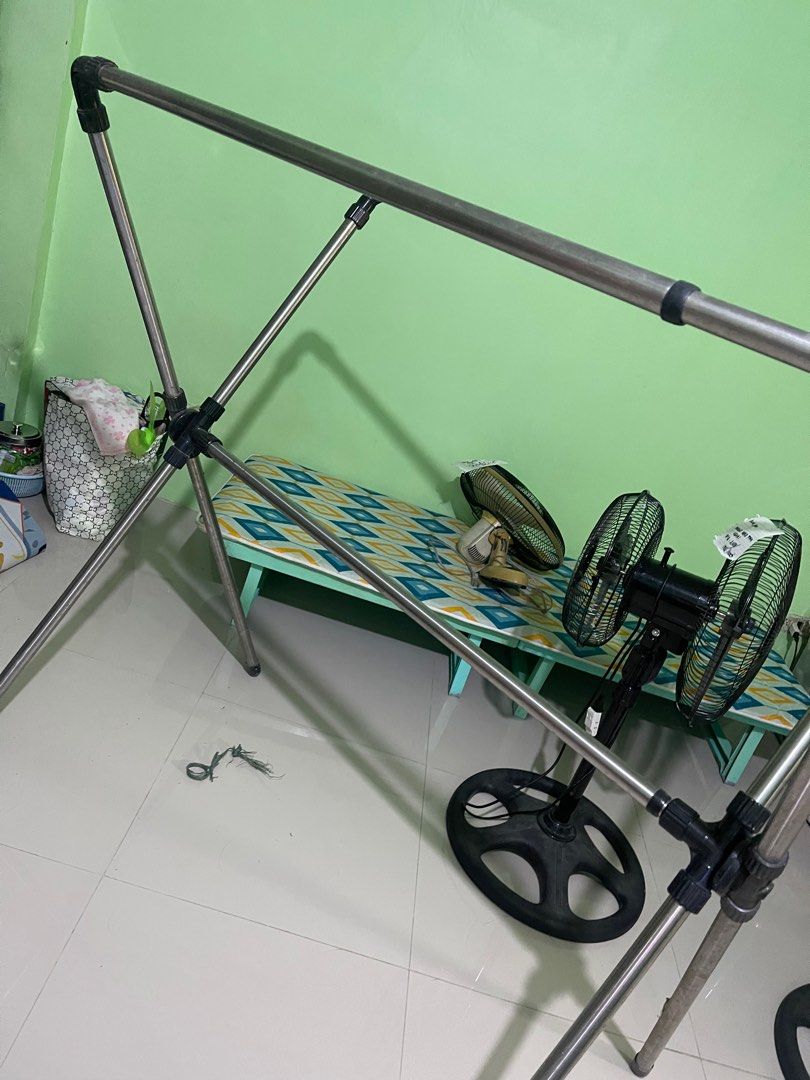 Heavy duty Clothes hanging rack -expandable (Category: Outdoor Furniture) located in San Juan City. Submitted by nhelsky_c (Listing ID 1396701085, Image 3). Description: Moving out sale Expandable Heavy duty.