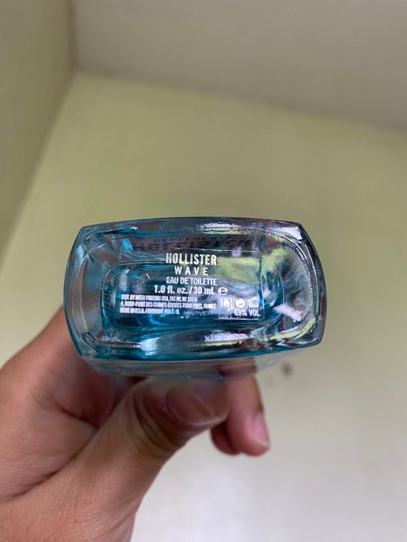 Hollister Wave Eau de Toilette (Category: Fragrance & Deodorants) located in Quezon City. Submitted by sonofcain (Listing ID 1396702557, Image 3). Description: 80% (30mL originally) rfs: don’t like the scent .