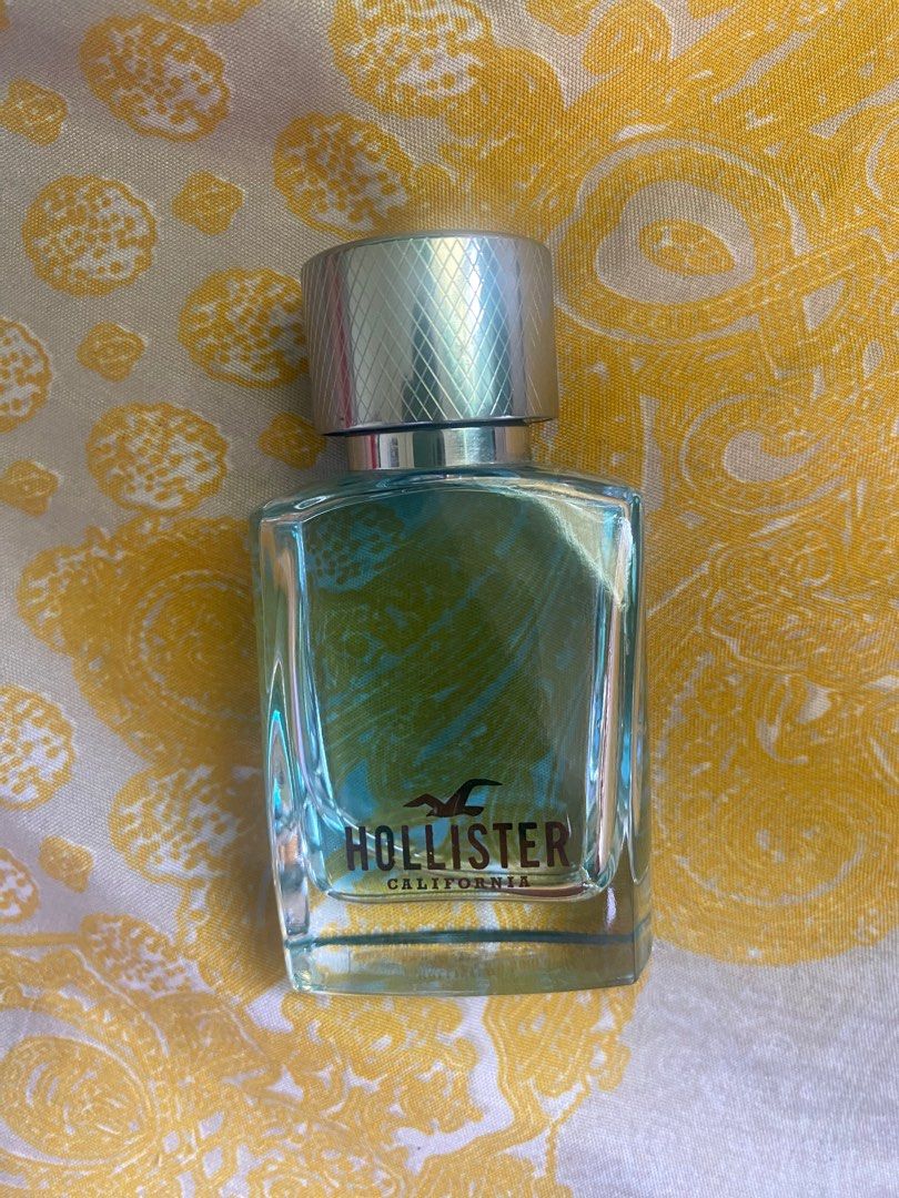 Hollister Wave Eau de Toilette (Category: Fragrance & Deodorants) located in Quezon City. Submitted by sonofcain (Listing ID 1396702557, Image 1). Description: 80% (30mL originally) rfs: don’t like the scent .