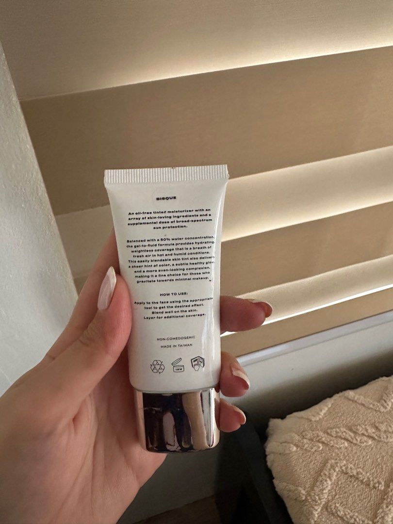 Issy Active Skin Tint in Bisque (Category: Makeup) located in San Fernando. Submitted by andreibarcelo_ (Listing ID 1396843352, Image 2). Description: Selling my Issy Skin tint in Bisque. Used twice! Brought a week ago. RFS: di ko hiyang :( I have very sensitive skin po kasi .