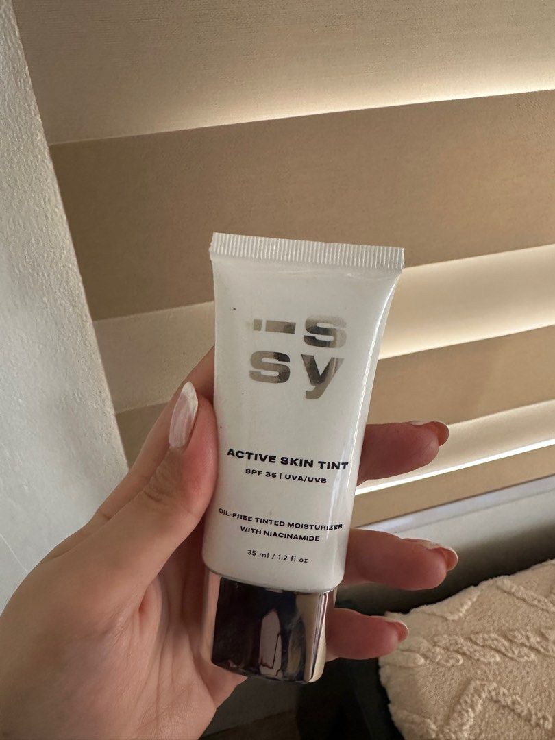 Issy Active Skin Tint in Bisque (Category: Makeup) located in San Fernando. Submitted by andreibarcelo_ (Listing ID 1396843352, Image 1). Description: Selling my Issy Skin tint in Bisque. Used twice! Brought a week ago. RFS: di ko hiyang :( I have very sensitive skin po kasi .