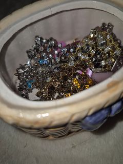 (Category: ) located in . Submitted by julianaole06305 (Listing ID 1396829707, Image 1). Description: .