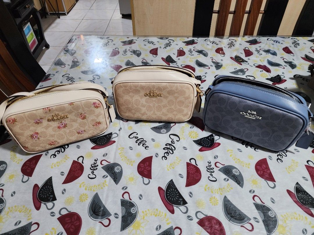 Kate Spade Wallets and Card Holders (Category: Wallets & Card holders) located in Taguig. Submitted by Myclosetdeclutter (Listing ID 1396742145, Image 2). Description: 100% auth from USA.