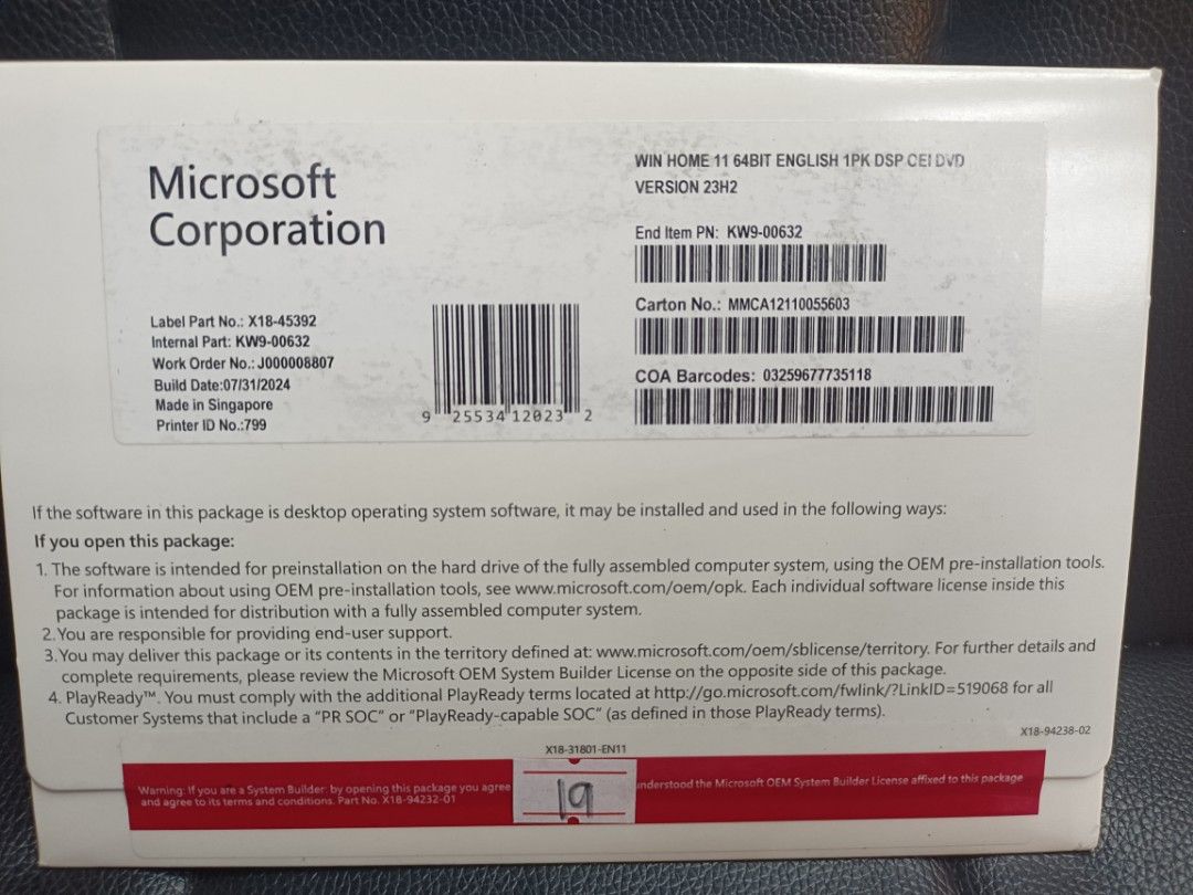 Microsoft Windows and Office Software (Category: Desktops) located in Quezon City. Submitted by sophiekyut12 (Listing ID 1396803576, Image 3). Description: For sale sealed box just pm me.