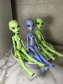 (Category: ) located in . Submitted by dollsof_amber (Listing ID 1396718207, Image 1). Description: .