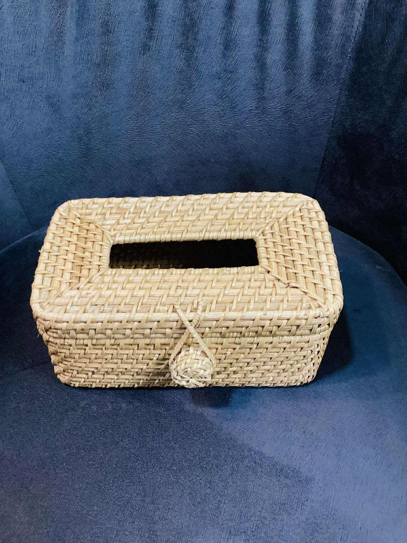 Natural Rattan Tissue Holder (Category: Towels, Napkins & Holders) located in Pasig City. Submitted by icraft_handicraft (Listing ID 1396761064, Image 3). Description: .