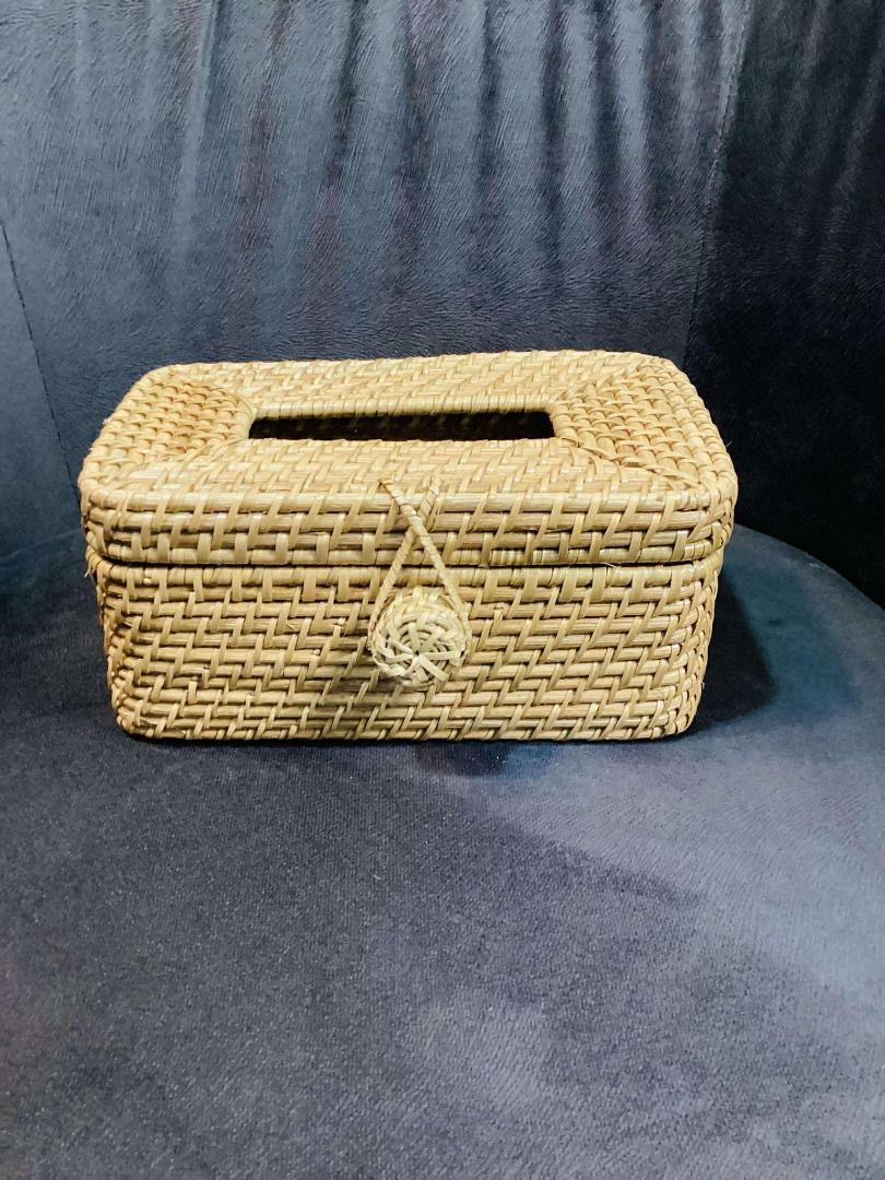 Natural Rattan Tissue Holder (Category: Towels, Napkins & Holders) located in Pasig City. Submitted by icraft_handicraft (Listing ID 1396761064, Image 2). Description: .