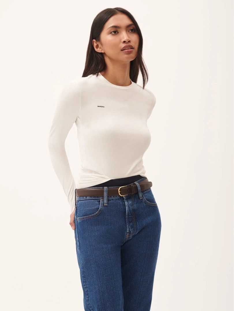 Pangaia Long Sleeved Top (Authentic) (Category: Longsleeves) located in Taguig. Submitted by decluttering_mnlph (Listing ID 1396670578, Image 2). Description: Used only once No flaws Free shipping within Manila (+ 30 outside).