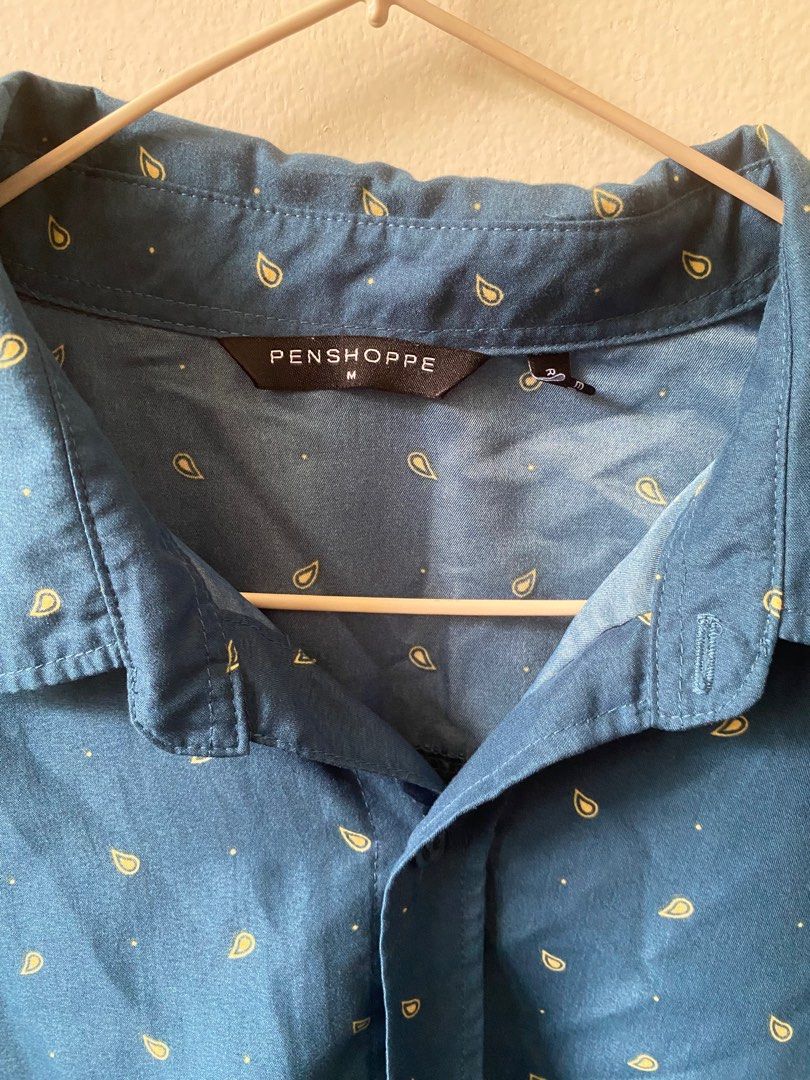 Penshoppe Paisley Print Polo - Medium (Category: Tshirts & Polo Shirts ) located in San Pedro. Submitted by billfinds (Listing ID 1396693406, Image 2). Description: Dimensions: 19 in x 28 in Can fit medium to large - No issues RFS: decluttering .