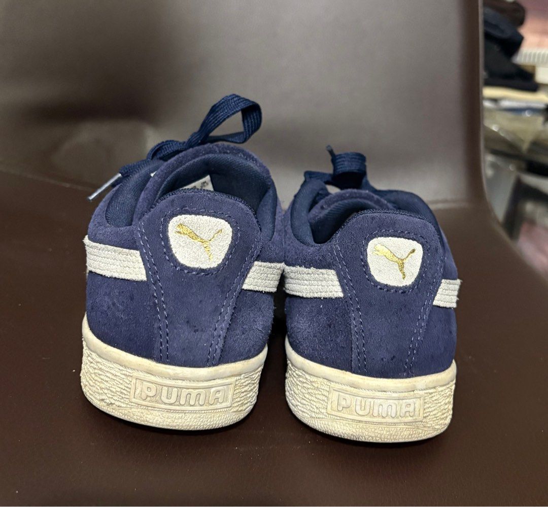 Puma Suede Classics (Category: Sneakers) located in Quezon City. Submitted by capfer (Listing ID 1396725971, Image 3). Description: RUSH SELLING! - Puma Suede Classics -Guaranteed original - Color: Navy blue and white - Puma detail and logo -Very good condition; lady owned -No box -Shipping fee care of buyer -Open to negotiation for sure buyers; let me know your budget 😊.