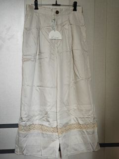 （分類：）位於 。 由 klllllllll 提交（商品編號 1396701240，圖片 1）。簡介： 。