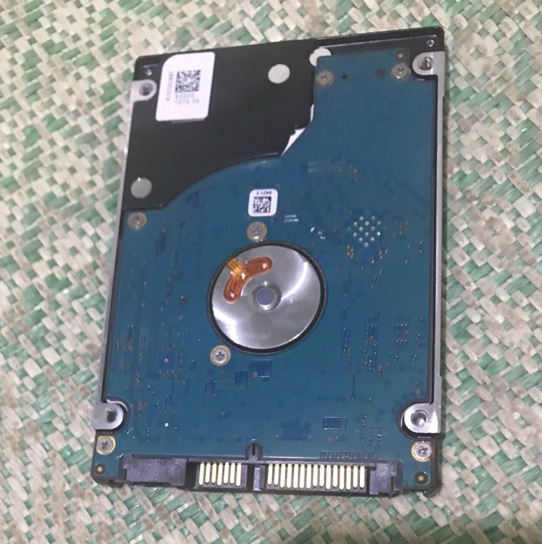 Seagate 320GB 2.5inch Thin Hard Drive HDD (Category: Hard Disks & Thumbdrives) located in Cainta. Submitted by whiteelephantph (Listing ID 1396707913, Image 2). Description: no issue 100% health.