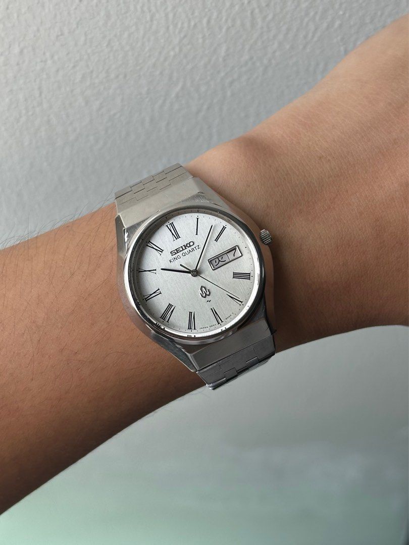 Seiko King Quartz (Category: Men's Watches) located in Manila. Submitted by watchnetworkph (Listing ID 1396676170, Image 3). Description: Seiko King Quartz in brushed ‘platinum’ dial. BMBY: September 1976 Serial: 695672 Caliber: 0853 - Quartz Size: 36mm • All Stock • JDM: Kanji / English Setting P9,990.