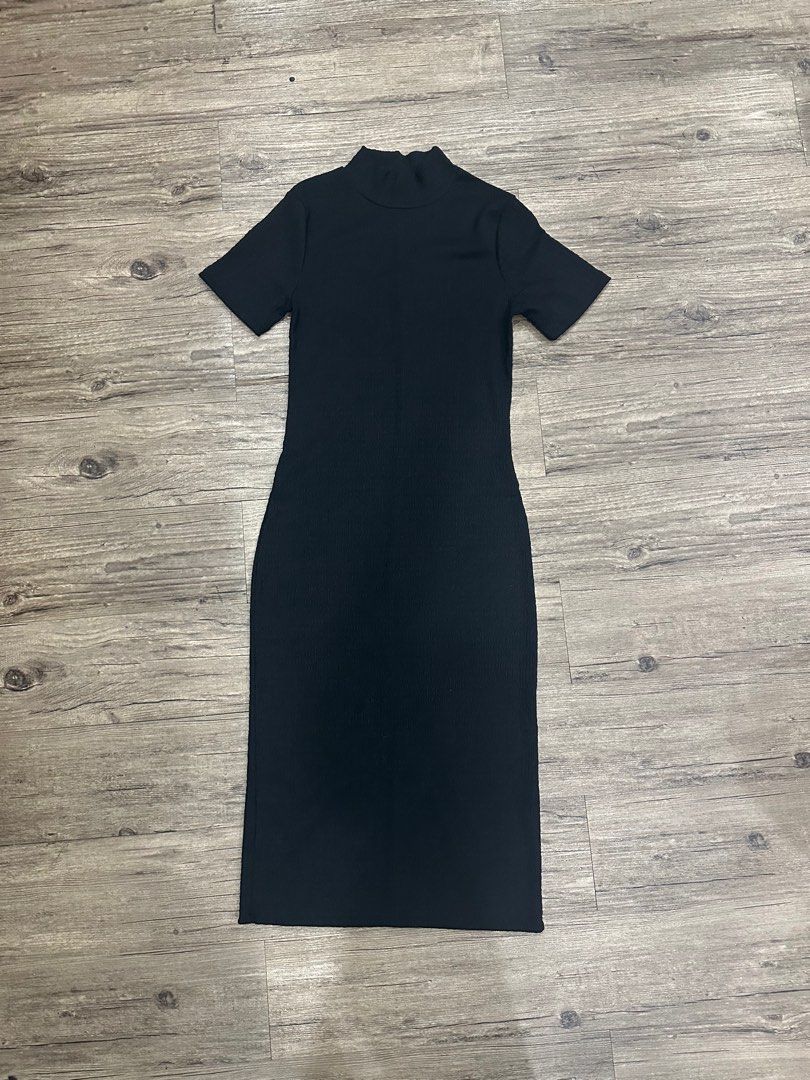 Shein Black Bodycon Dress (Category: Dresses) located in Tarlac. Submitted by amem22pp (Listing ID 1396790704, Image 2). Description: - Size: Small - Worn once - Prices are negotiable if sure buyer 🫶🏼 📍Tarlac City (can ship nationwide).