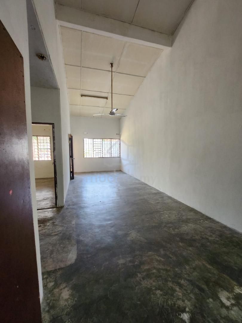 Single Storey Terrace Taman Melaka Baru Batu Berendam Melaka, Property ...