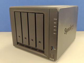 Synology DS920+ Four-bay NAS Server64229818122882110