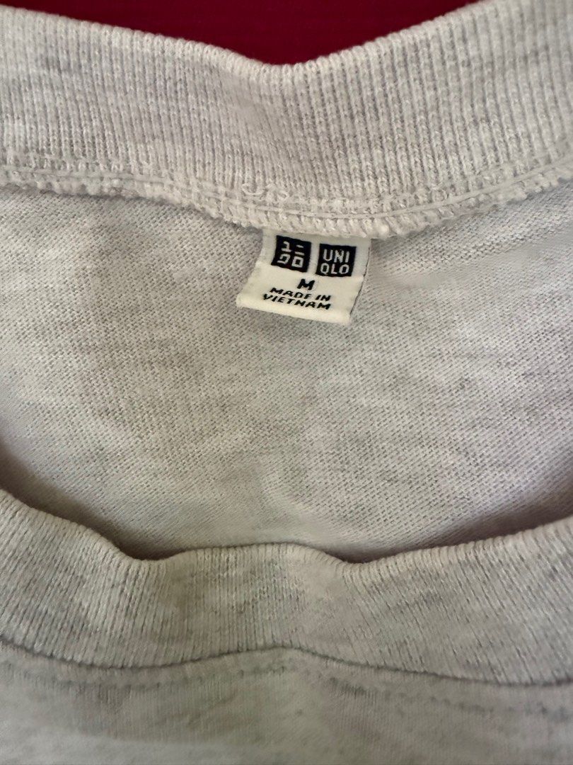 Uniqlo Gray Semi-cropped Top (Category: Blouses) located in Panglao. Submitted by whatsdbuzz (Listing ID 1396666015, Image 3). Description: Uniqlo Gray Semi-cropped Top.