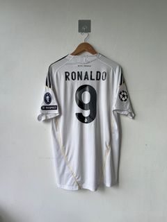 (Category: ) located in . Submitted by sundayfootballshirts.my (Listing ID 1396711529, Image 1). Description: .