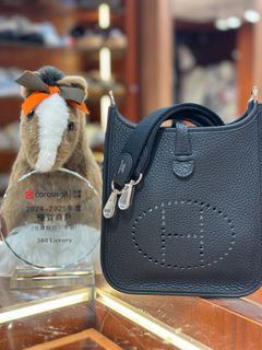 （分類：）位於 。 由 360_Luxury 提交（商品編號 1219812361，圖片 1）。簡介： 。