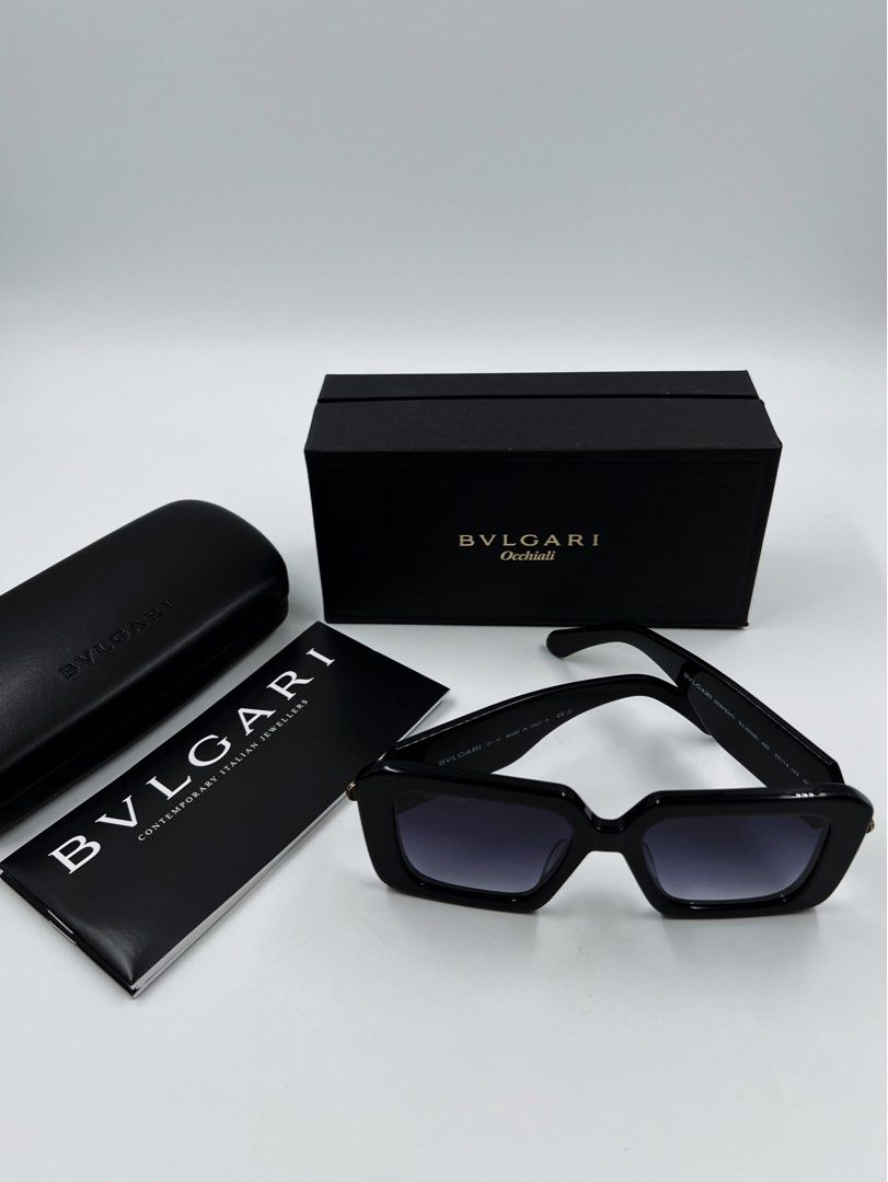 ⚜️ Bulgari Serpenti oversize sunglass 🕶️ (Category: Luxury Accessories) located in Makati City. Submitted by 90sangel (Listing ID 1397019458, Image 2). Description: •Item: Bvlgari Serpenti Forever sunglasses 🕶️with an oversized rectangular frame in black acetate and gradient grey lenses. 🖤🩶 •Condition: As New! Includes case & booklet 2 sunglass & cases option available. Super pretty! UVA/UVB protection: 100% Perfect for both small and large f