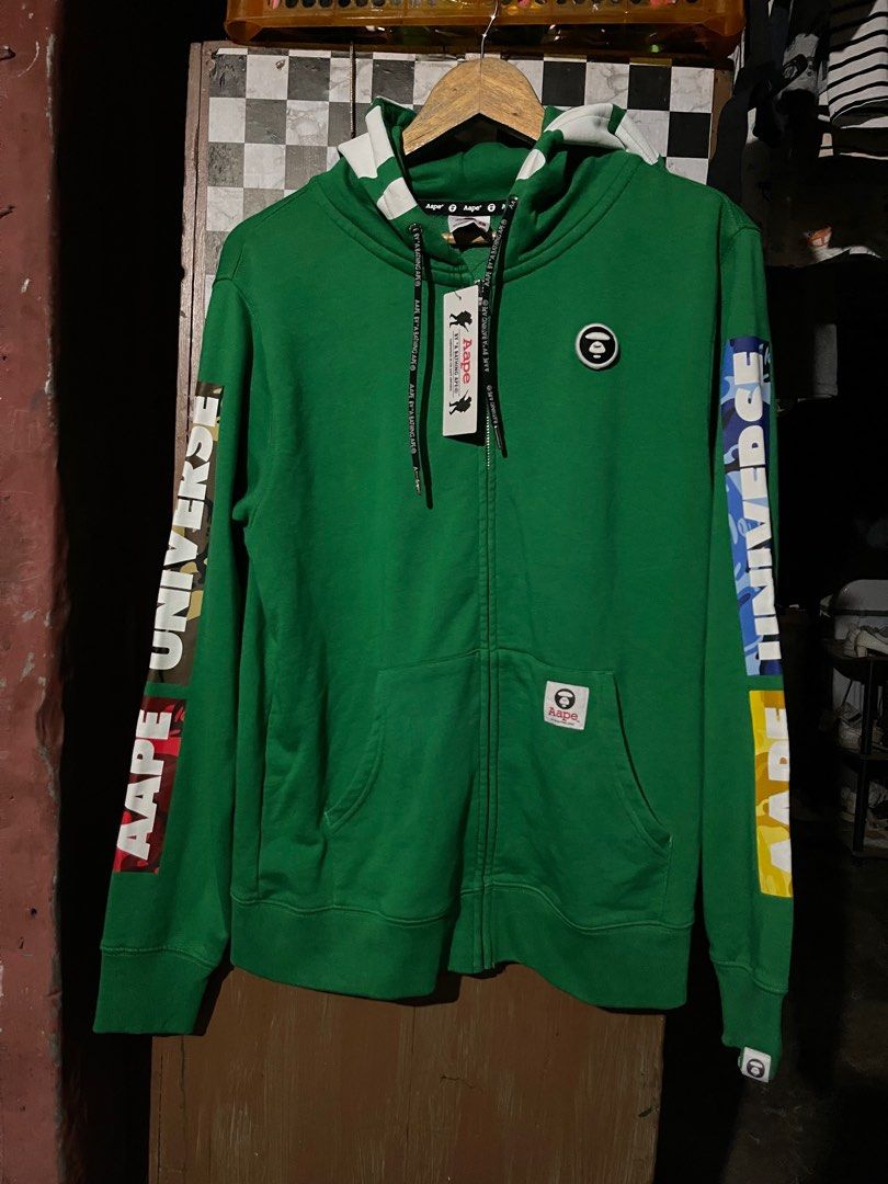 aape (Category: Activewear) located in Baguio. Submitted by edcellchiu02448 (Listing ID 1396963786, Image 3). Description: Brandnew with hangtag Authentic Good as new .