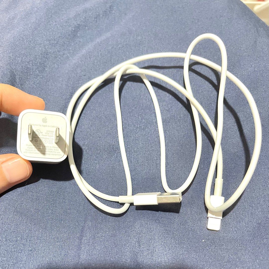 Apple Iphone Charger Adapter and Lightning to USB Cable 1m 1 meter (Category: Chargers & Cables) located in San Jose. Submitted by salt02 (Listing ID 1396848844, Image 2). Description: Like new di nagamit.. Unboxed and tested lang kasi may ginagamit pa naman na extra All original from US Working 100% No damage/s on the cable .