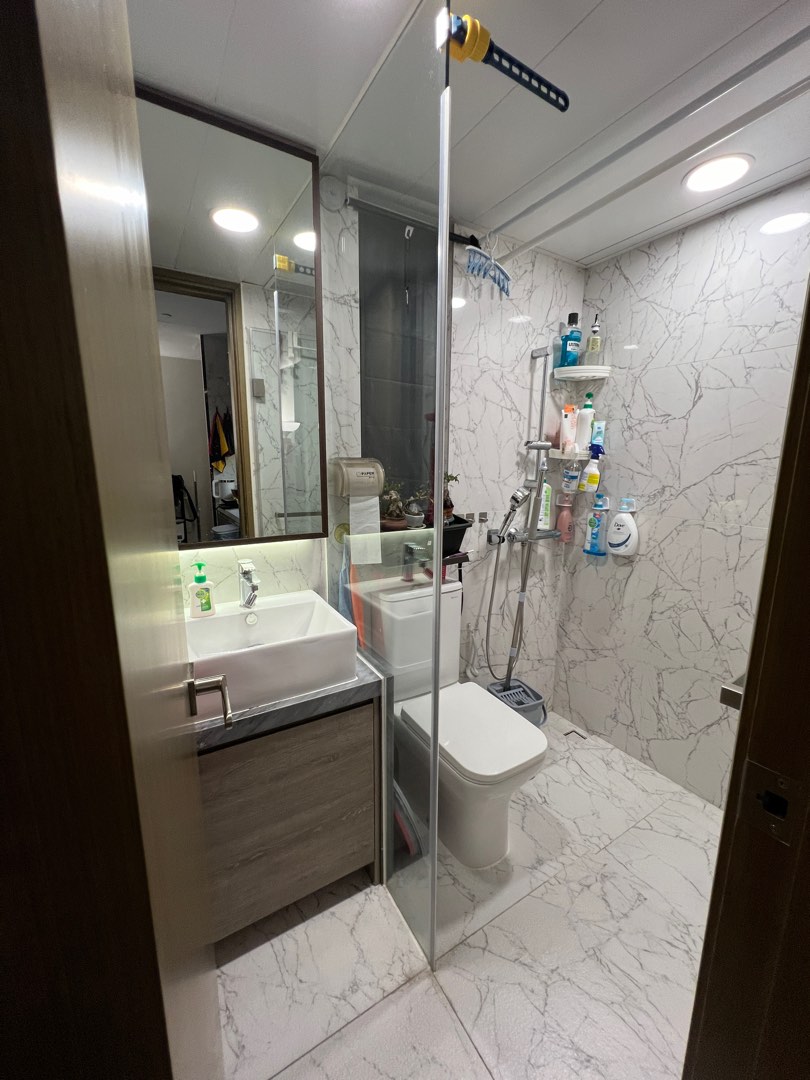 AVA64077577048577111