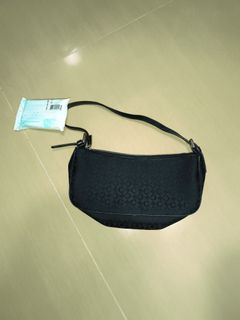 （分類：）位於 。 由 kalover 提交（商品編號 1396887786，圖片 1）。簡介： 。