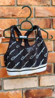 (Category: ) located in . Submitted by izzcloset (Listing ID 1396868430, Image 1). Description: .