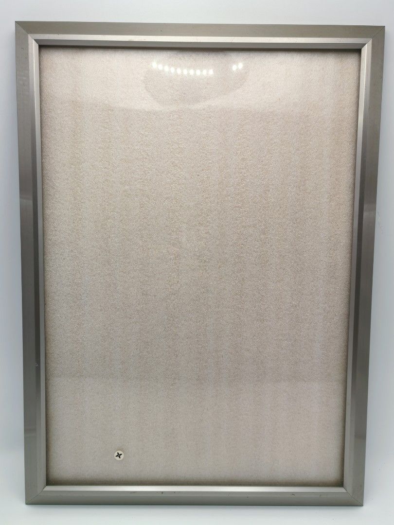 Display Frame - Hanging (Category: Frames & Pictures) located in Cebu City. Submitted by dudes_villanueva (Listing ID 1396927117, Image 1). Description: Display Frame - Hanging Material: Metal and Glass 📌In Excellent condition. Display Area: 7.25x10.40 inch Frame Size: 8.50x11.50 inch.