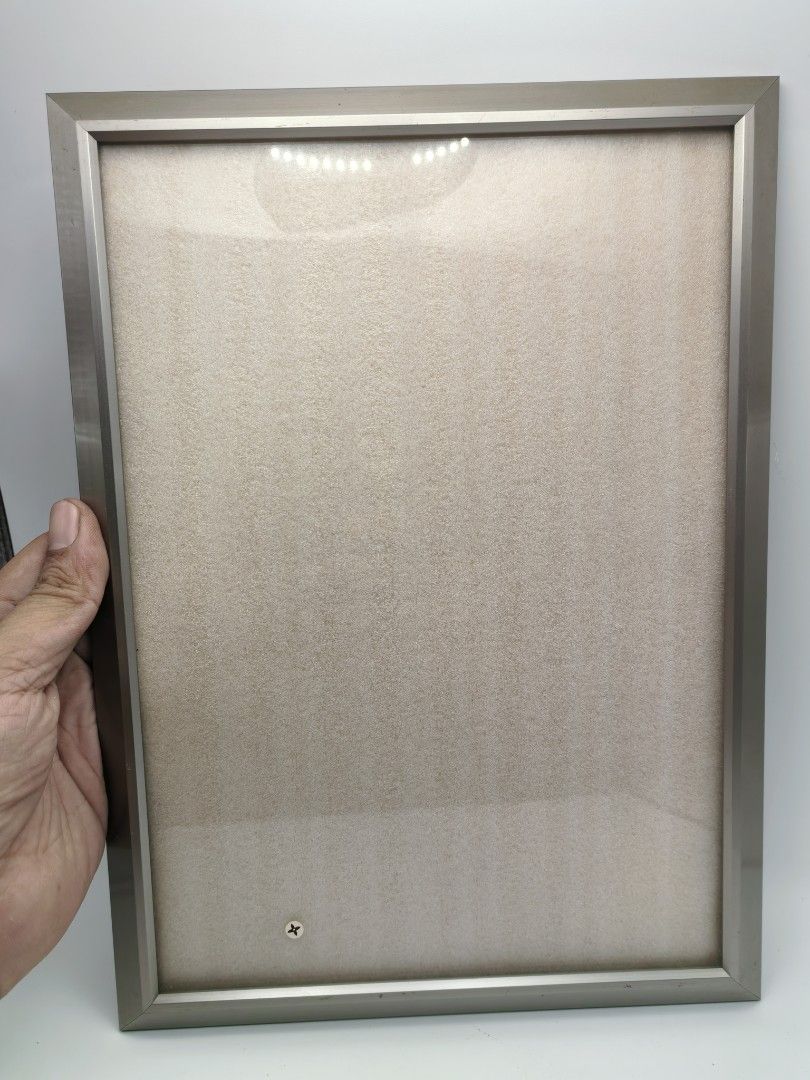 Display Frame - Hanging (Category: Frames & Pictures) located in Cebu City. Submitted by dudes_villanueva (Listing ID 1396927117, Image 2). Description: Display Frame - Hanging Material: Metal and Glass 📌In Excellent condition. Display Area: 7.25x10.40 inch Frame Size: 8.50x11.50 inch.