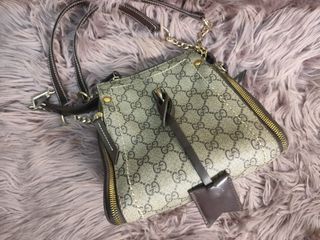 (Category: ) located in . Submitted by 4bypreloved (Listing ID 1396968672, Image 1). Description: .