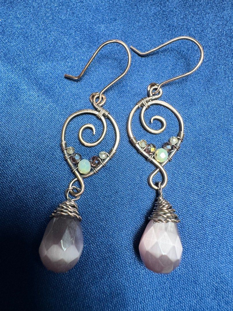 Handmade Earrings with crystals stones (Category: Other Accessories) located in Mandaluyong City. Submitted by cattegorri (Listing ID 1397022929, Image 3). Description: Handmade Material : copper Beads: mixed crystals and stones Coated with hypoallergenic agent . Will protect your ear. .