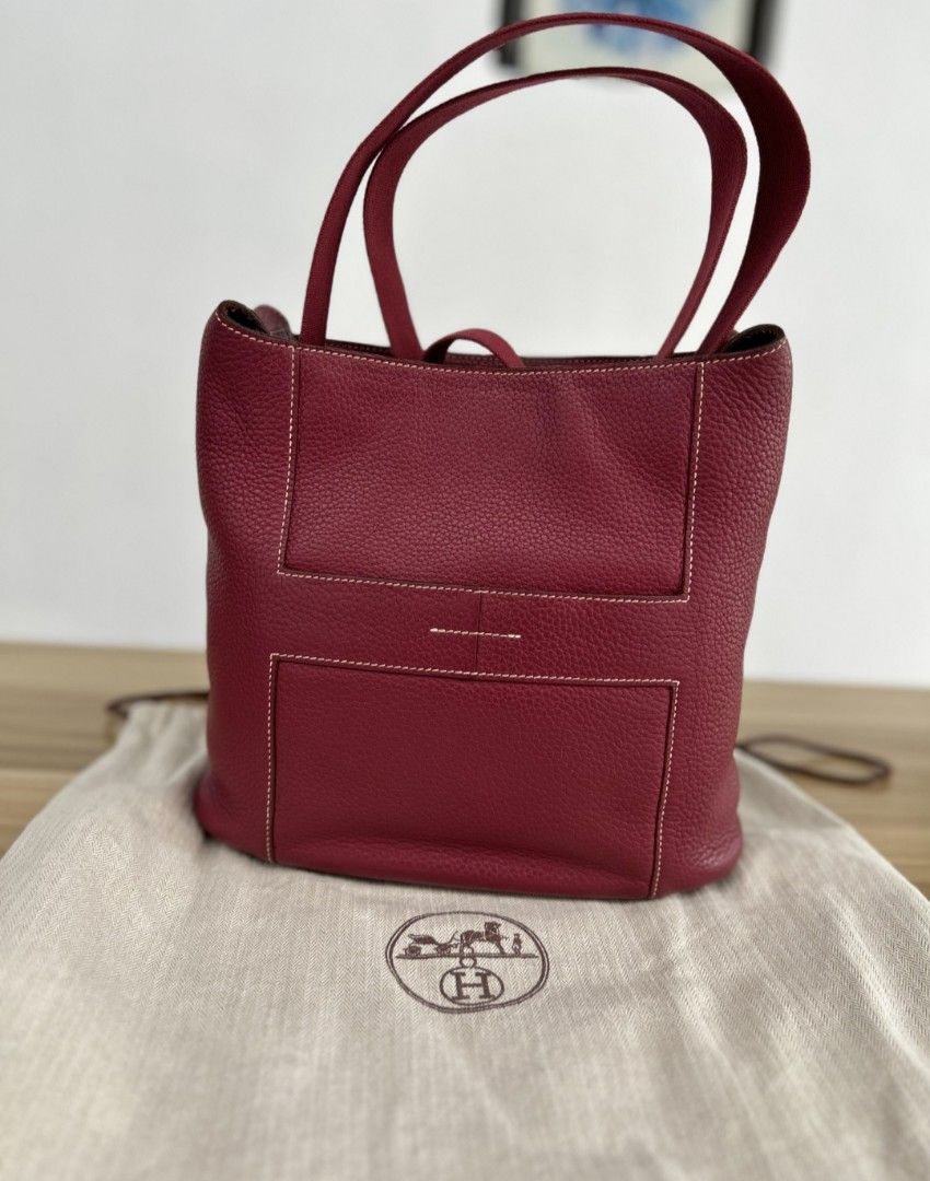 Hermes Good news (Category: Luxury Bags & Wallets) located in Santa Rosa. Submitted by lbx89 (Listing ID 1396859960, Image 3). Description: Authentic Hermes good news please see pictures.