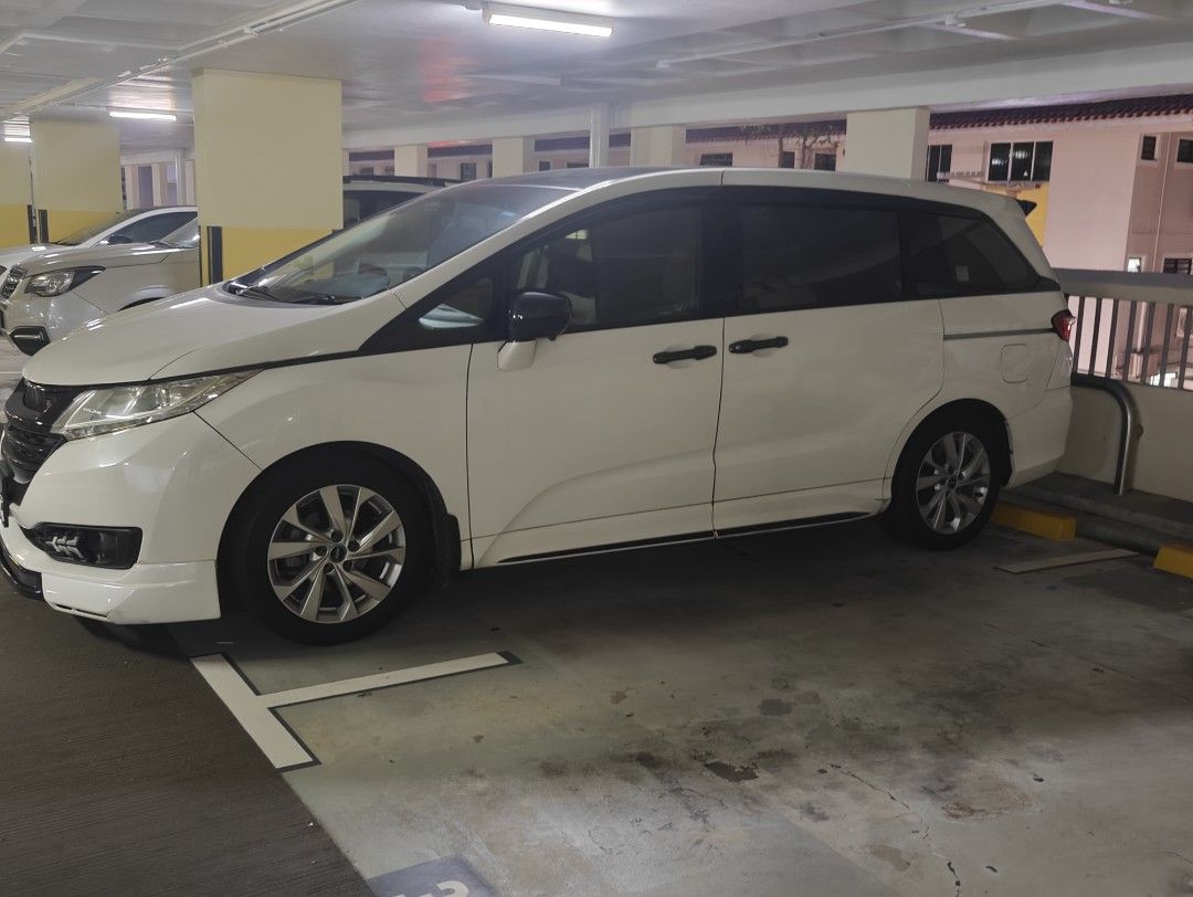 Honda Odyssey 2.4 EX-S (A) (Category: Used Cars) located in Singapore. Submitted by sotapia (Listing ID 1396914185, Image 1). Description: direct owner here, not looking for dealer for consign. As on 19may, car deRegister still able to get back 19k+ on paper, body maybe 1k so a total 20k. just pay 1+k per month for a MPV ..