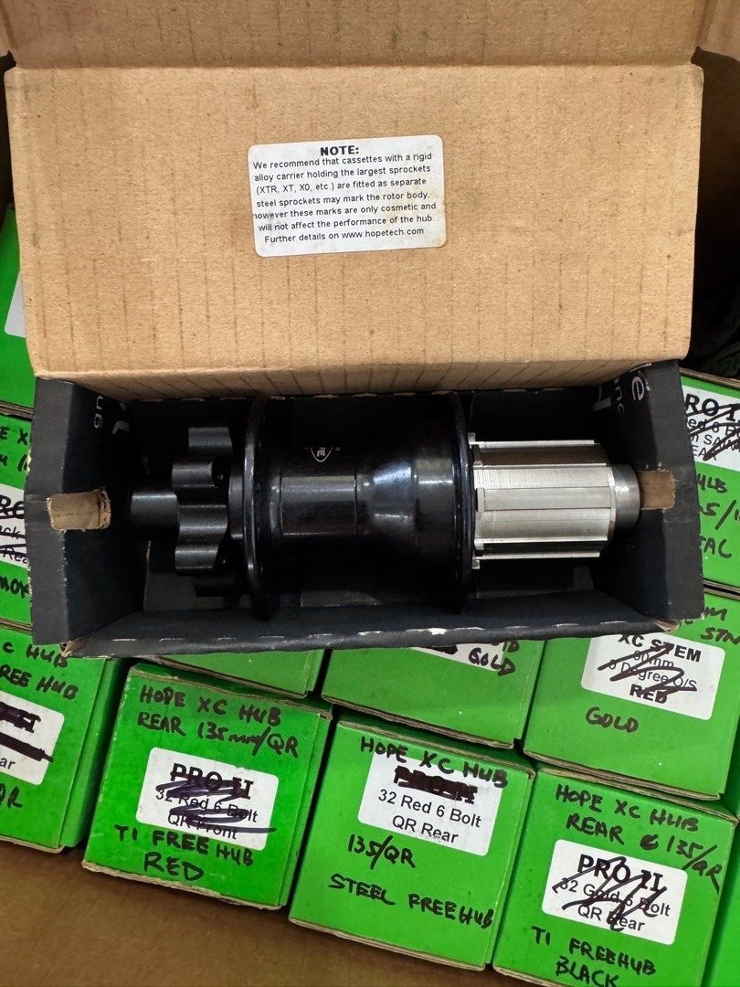 Moyeux Arrière Hope XC – Noir – Alu – 9 Vitesses – VTT Vintage – Made In UK