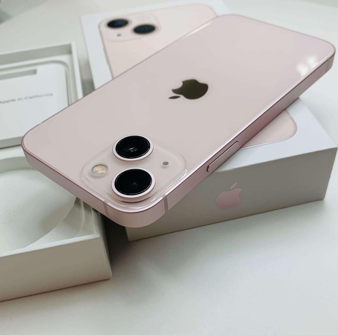 iPhone 13 mini 256GB Pink (Category: iPhone 13 Series) located in Bayan Lepas. Submitted by ninekill (Listing ID 1397015192, Image 1). Description: Tip top condition. No scratches. Well maintained. If ok with the price only pm..